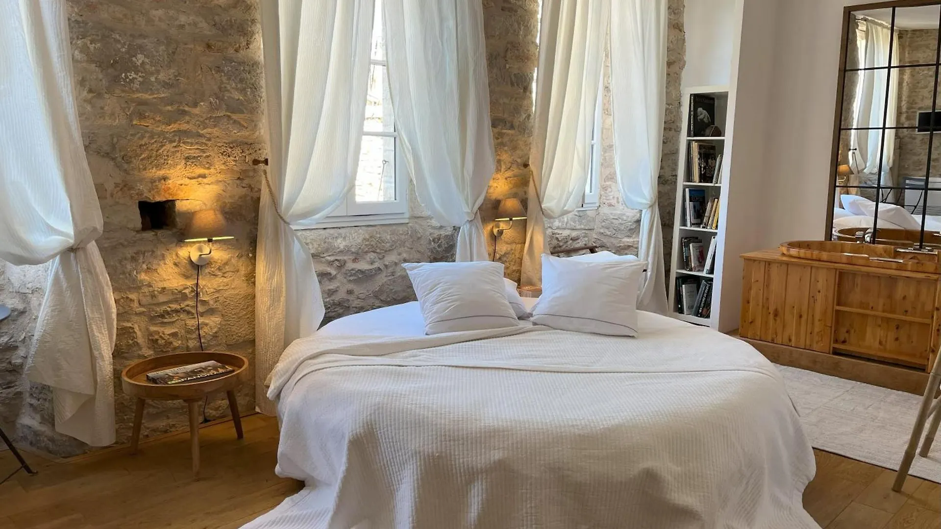 Sweet Home Cornelia Bruniquel Frankrig