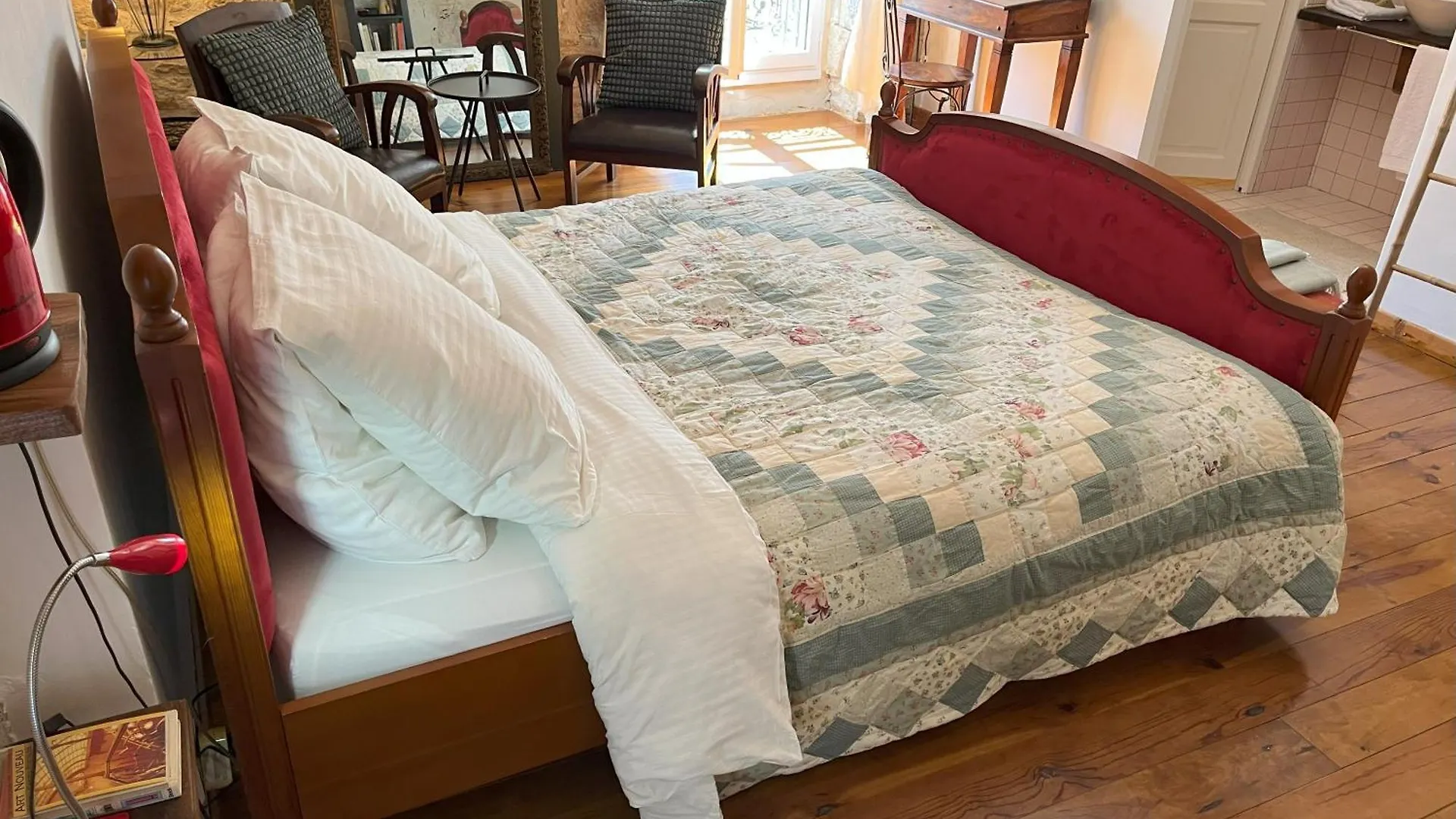 Sweet Home Cornelia Bruniquel Bed & Breakfast